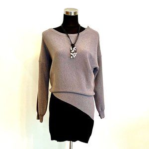 NWT Gray & Black Long Sleeve Sweater Dress Tunic with Zipper Accent